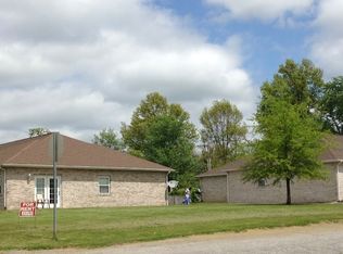 306 Prentice St, Carterville, IL 62918