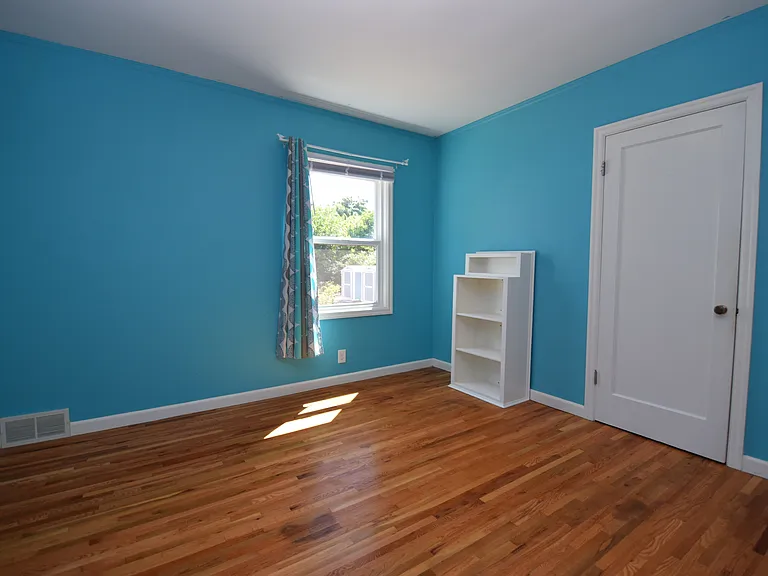 Bedroom 2 - Downstairs
