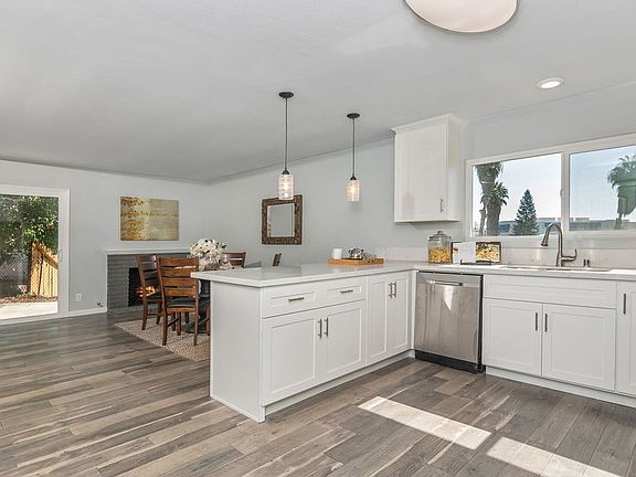 4th image of 4744 Crooked Creek Ct