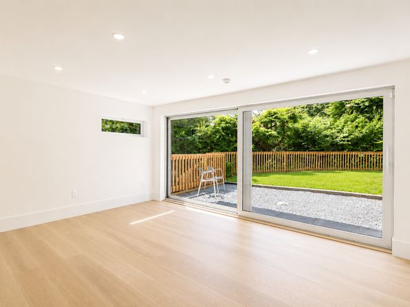 6 bedroom rental in West Vancouver — photo 30