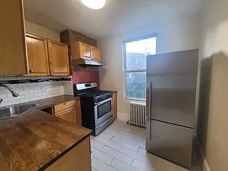 Rented by Capri Jet Realty Corp