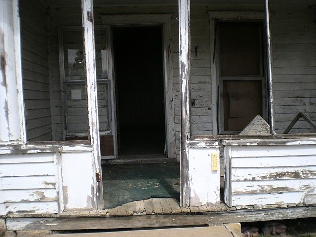 2nd image of 400 N State St