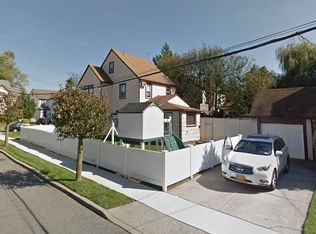 262 Sycamore St, West Hempstead, NY 11552
