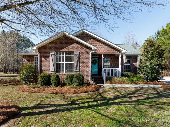 665 Edwards Rd, Fort Lawn, SC 29714