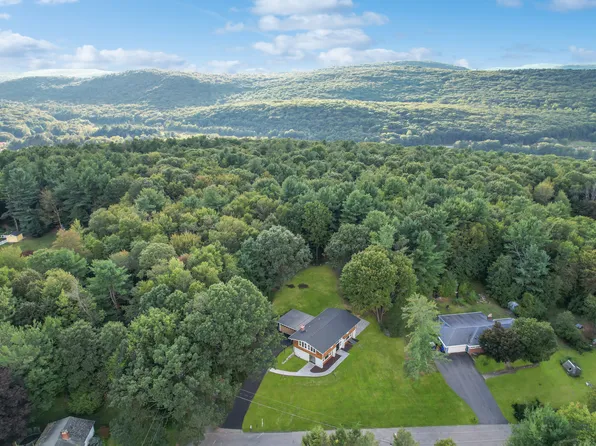 13 Laurelton Drive, Torrington, CT 06790