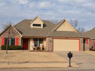 15709 E 91st St, Owasso, OK 74055