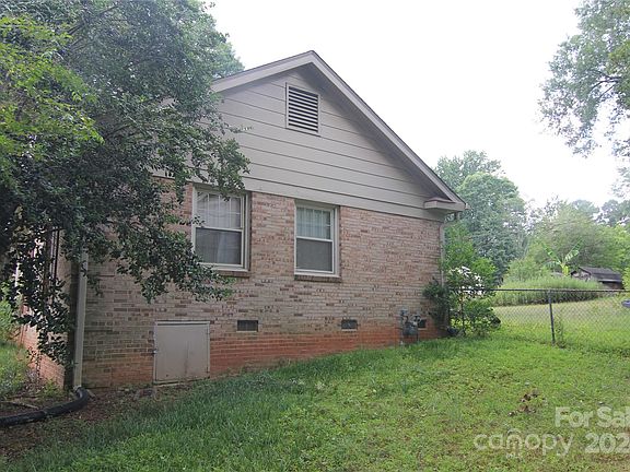 5th image of 5801 Whitingham Dr