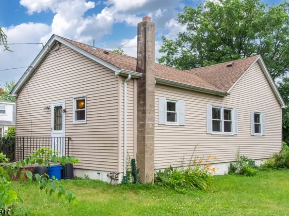 900 North St, Manville Boro, NJ 08835