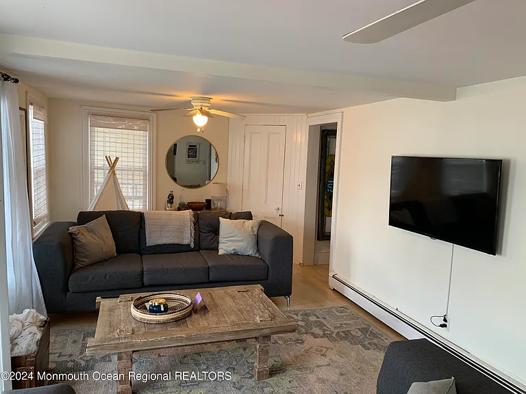 19 Webb Ave #2 — Photo 10