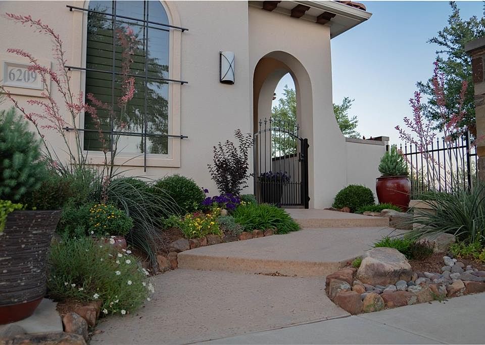 1st image of 6209 Heron Bay Ln