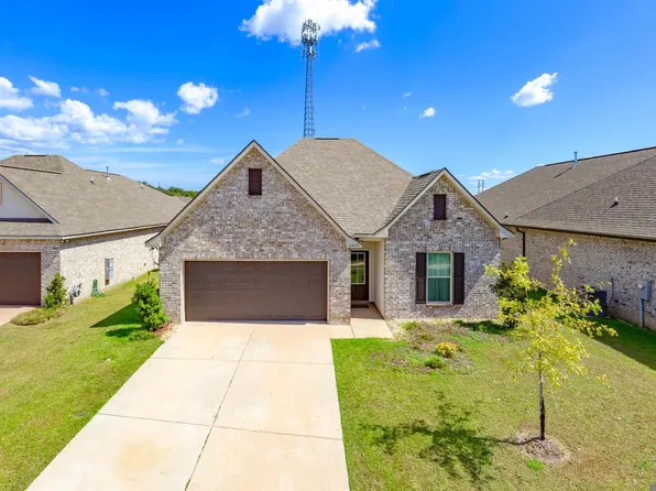 6460 Nesting Dr, Gonzales, LA 70737