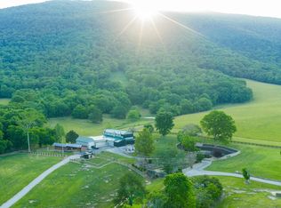 979 Wilson Cemetery Rd, Pikeville, TN 37367