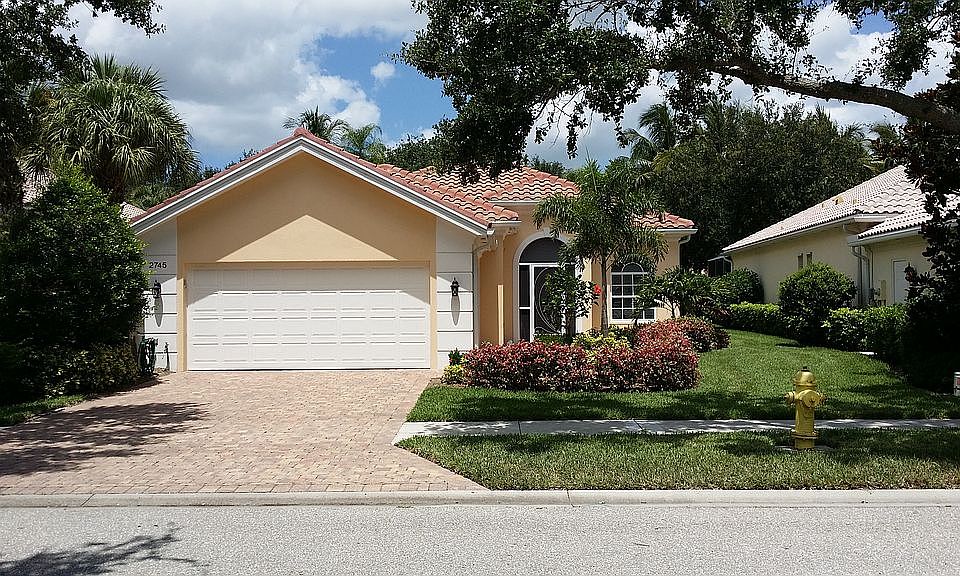 2nd image of 2745 Island Pond Ln