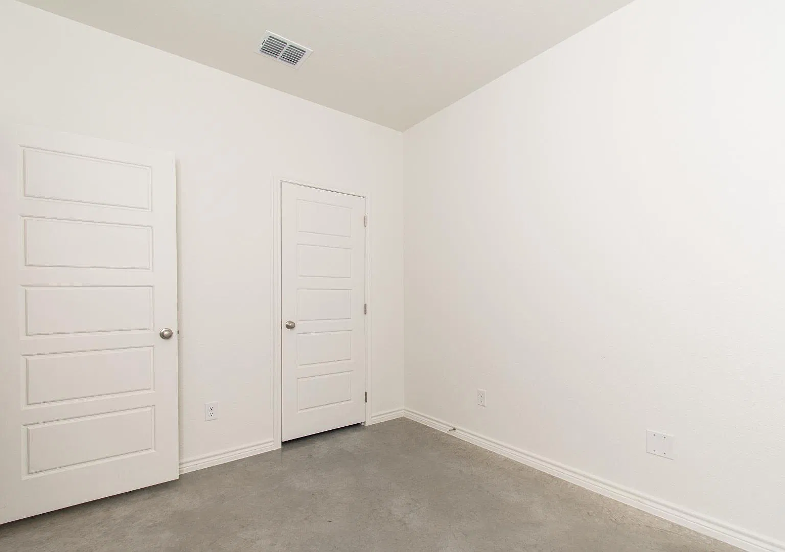 624 Pacifc Crest Trail - UNIT B — Photo 3