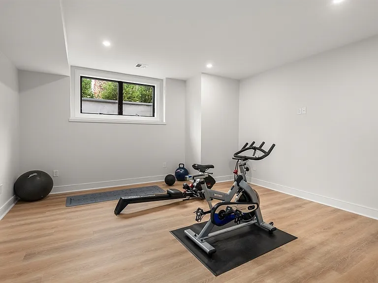 45 Cross Hill Rd — Photo 34