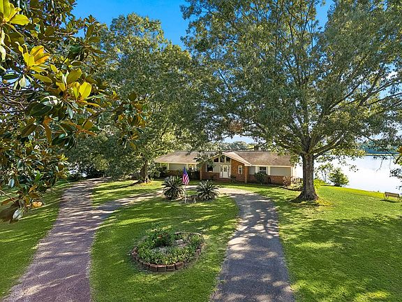 2nd image of 108 Tierra Lago Dr