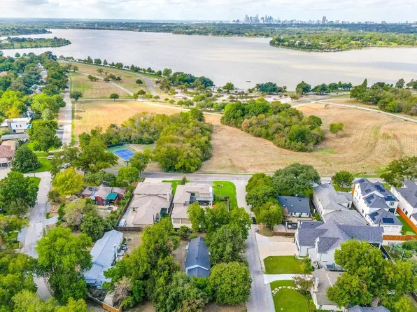 9420 Tarleton St, Dallas, TX 75218