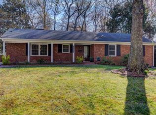 1914 Gracewood Dr, Greensboro, NC 27408