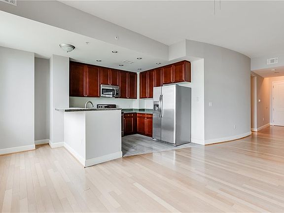 5th image of 301 Virginia St #U803
