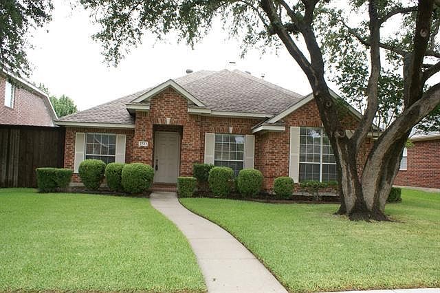 1st image of 2721 Buck Hill Dr