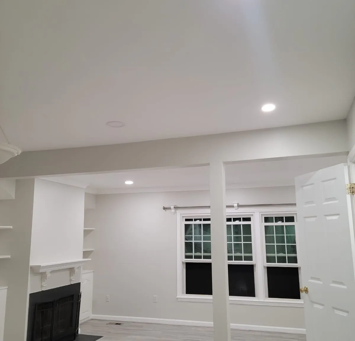 3 bed, 2100 sqft, $3,000 — Photo 3