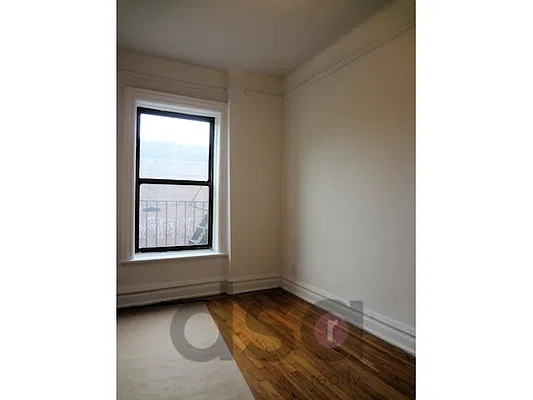 Rented by DSA Realty | media 35