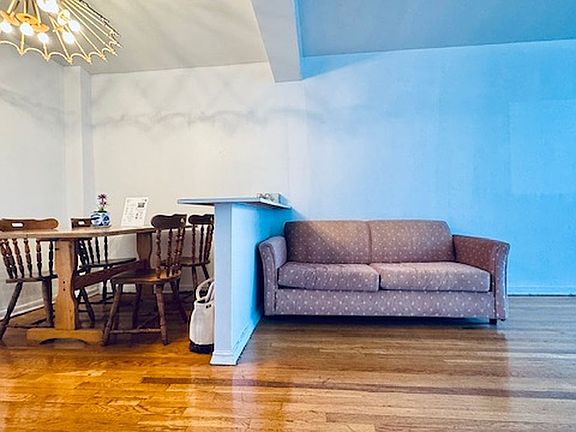 5th image of 142-05 Roosevelt Ave #521