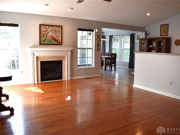 4th image of 6942 Erie Dr