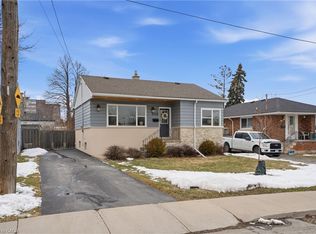 208 E 44th St, Hamilton, ON