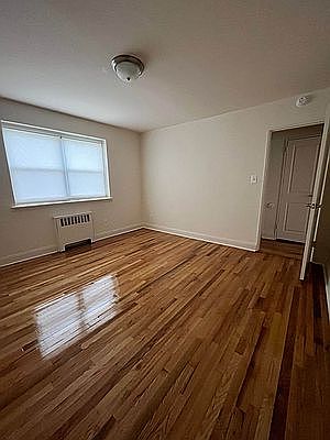 5th image of 24 Stratford Ave #2O