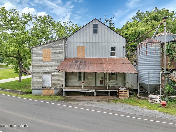 5th image of 331 Clover Hill Rd