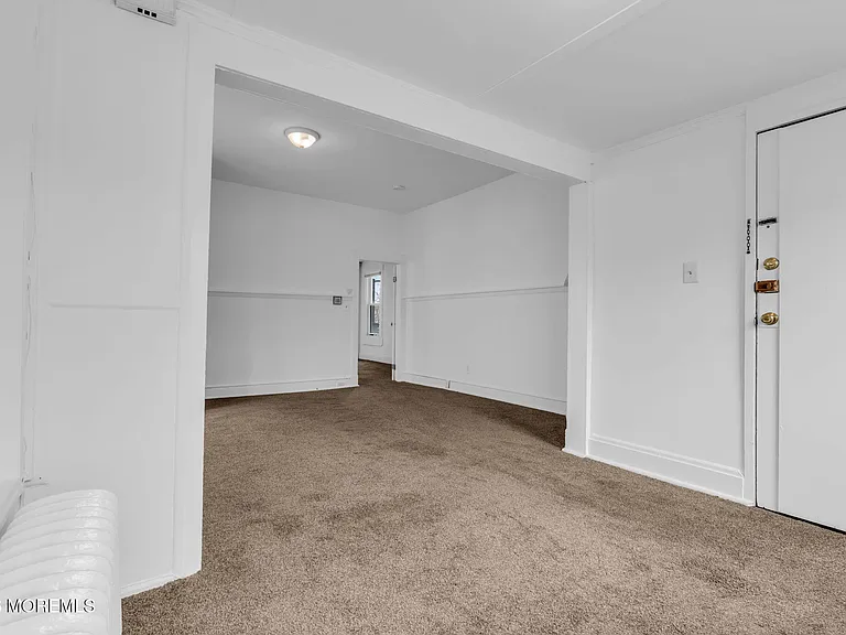 805 6th Ave #1 — Photo 12