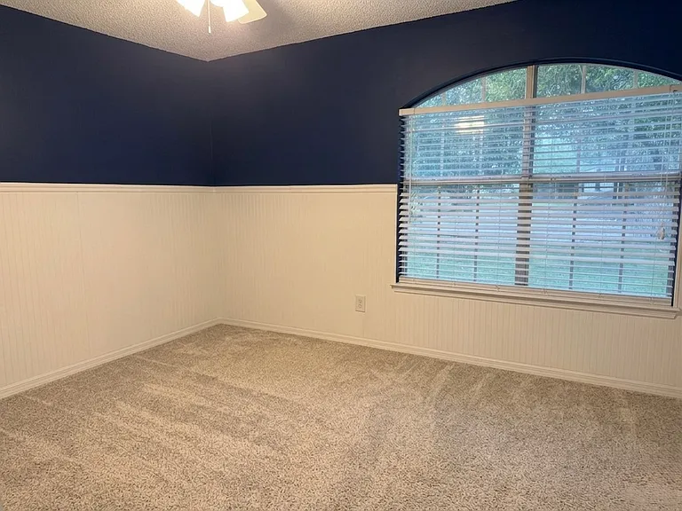 4786 Mountain Breeze Ct S — Photo 24