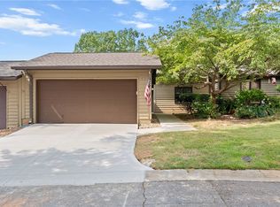 325 Skylark Cir, Greer, SC 29650