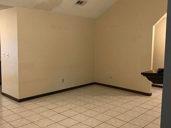 5th image of 1053 Boulevard De La Parisienne