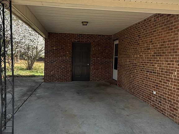 3rd image of 1532 Vista Dr