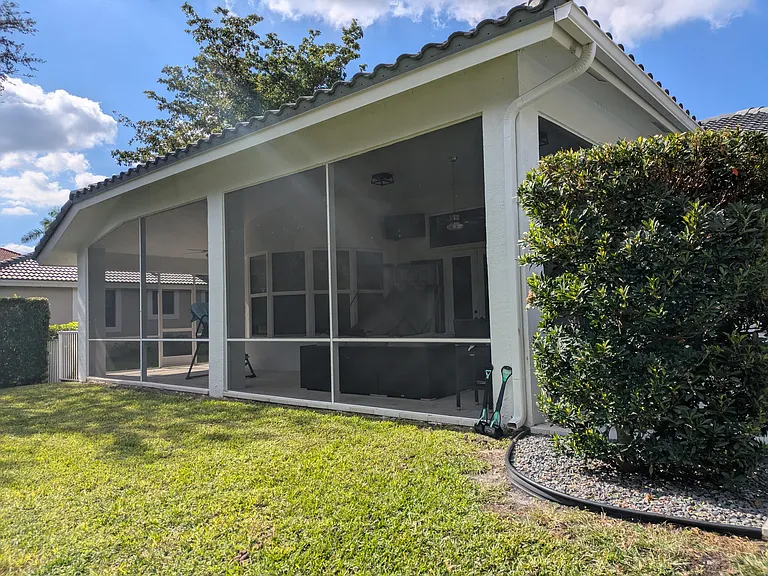 1865 NW 124th Way — Photo 15