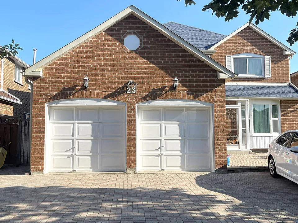 23 Vickers Rd #WHOLE BASEMENT