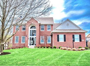 1222 Huntington Woods Rd, Zionsville, IN 46077