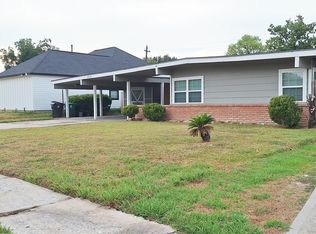 5210 Heatherbrook Dr, Houston, TX 77045
