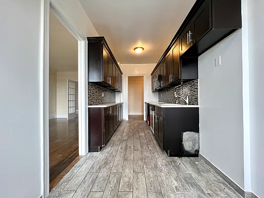 Rented by R New York | media 16