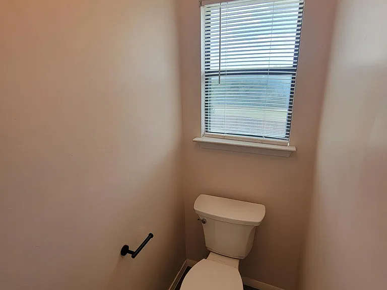 2315 Bernice Cir — Photo 15