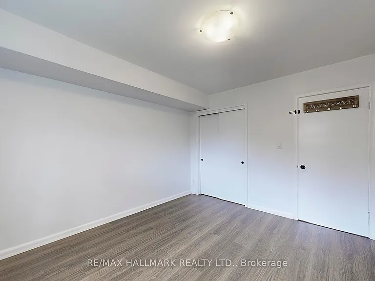 3572 Dufferin St #LOWER — Photo 16
