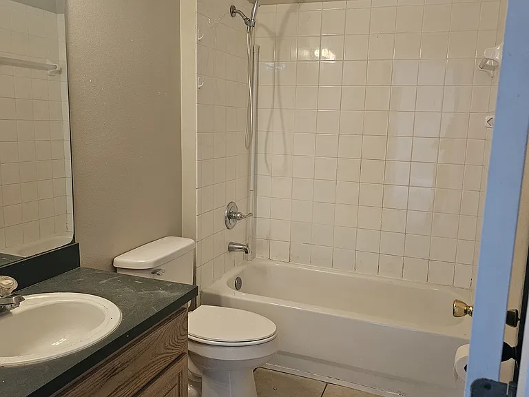 4832 Cumbrian Lakes Dr — Photo 7