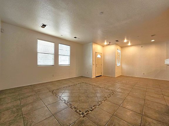 3rd image of 13527 Mashona Ave