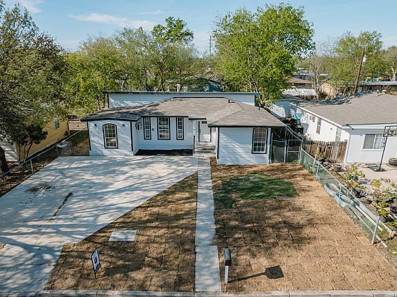 2nd image of 115 Huxley Dr