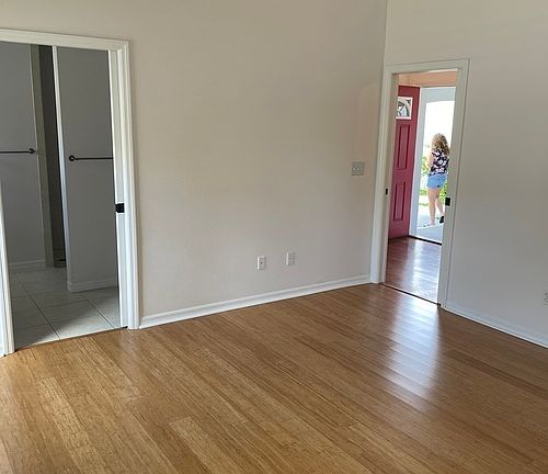 5th image of 53 Columbia Ln #B