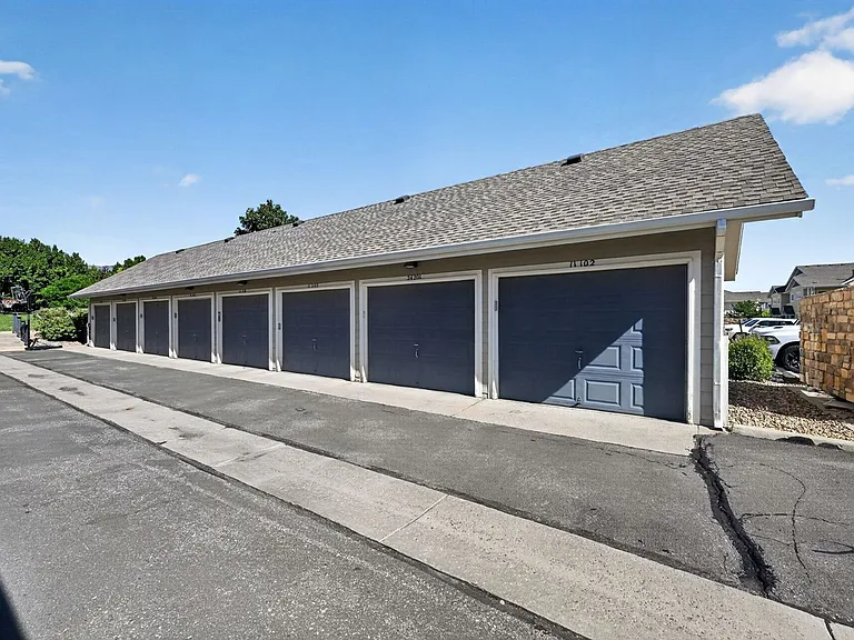 9441 Ashbury Cir #102 — Photo 32