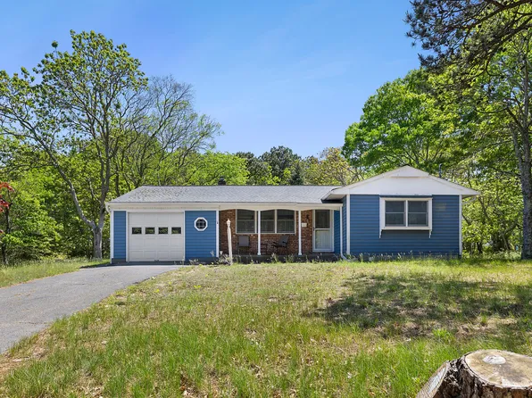 1916 County Road 39, Southampton, NY 11968