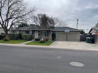 1236 6th St, Ripon, CA 95366
